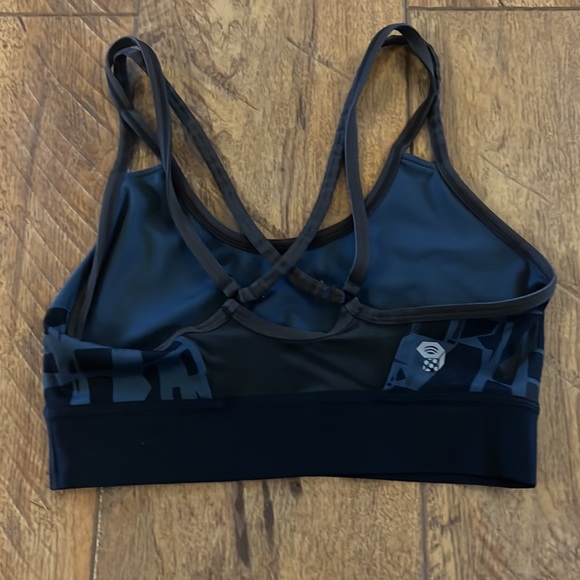 Mountain Hardwear Small Sports Bra - Picture 2 of 10